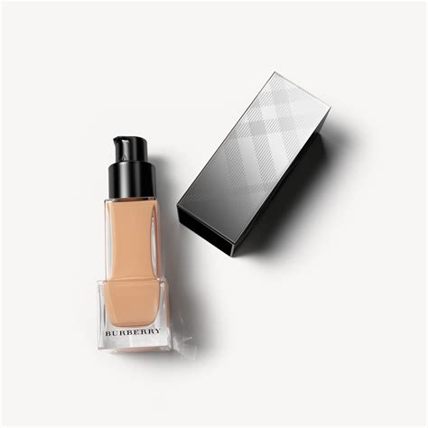 burberry fresh glow foundation|burberry ultimate glow foundation.